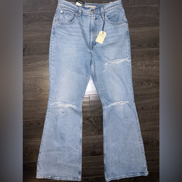 Levi’s 70’s High Flare Women’s Jeans - Picture 2 of 7